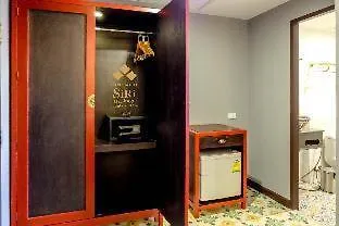 Siri Heritage 3*